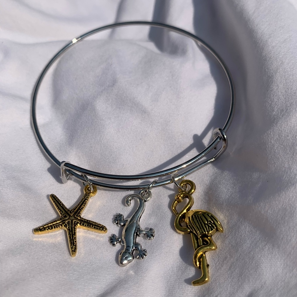Brand New! Handmade! Adjustable Charm Bangle Bracelet! - Picture 5 of 7